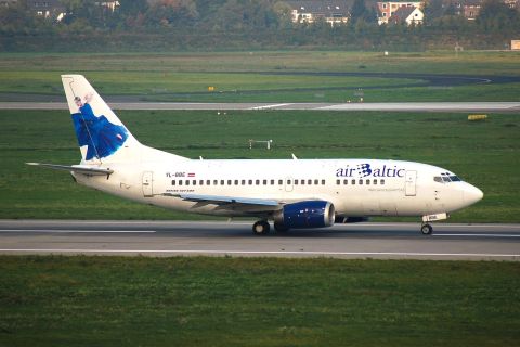 YL-BBE - 737-53S - Air Baltic - DUS - 14-10-2006