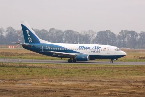 YR-BAB - 737-53A - Blue Air - CRL - 05-11-2006c