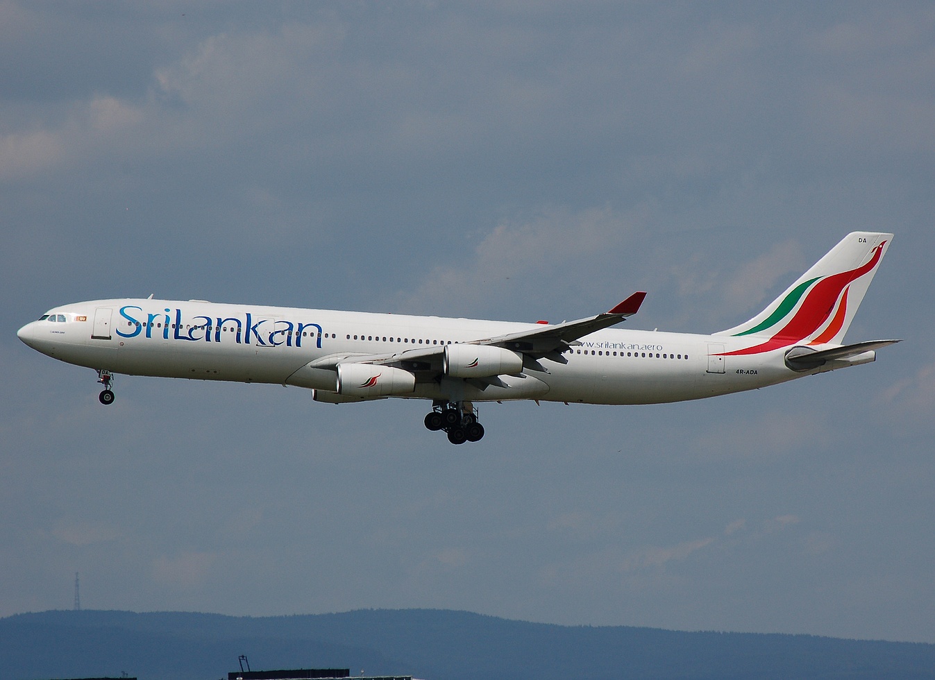 4R-ADA - A340-311 - SriLankan Airlines - FRA - 08-07-2007