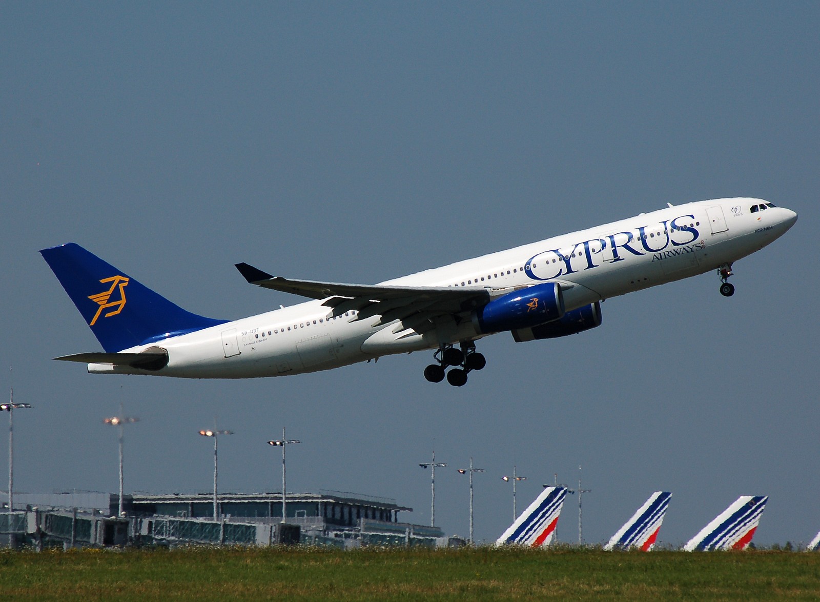 5B-DBT - A330-243 - Cyprus Airways - CDG - 04-08-2007