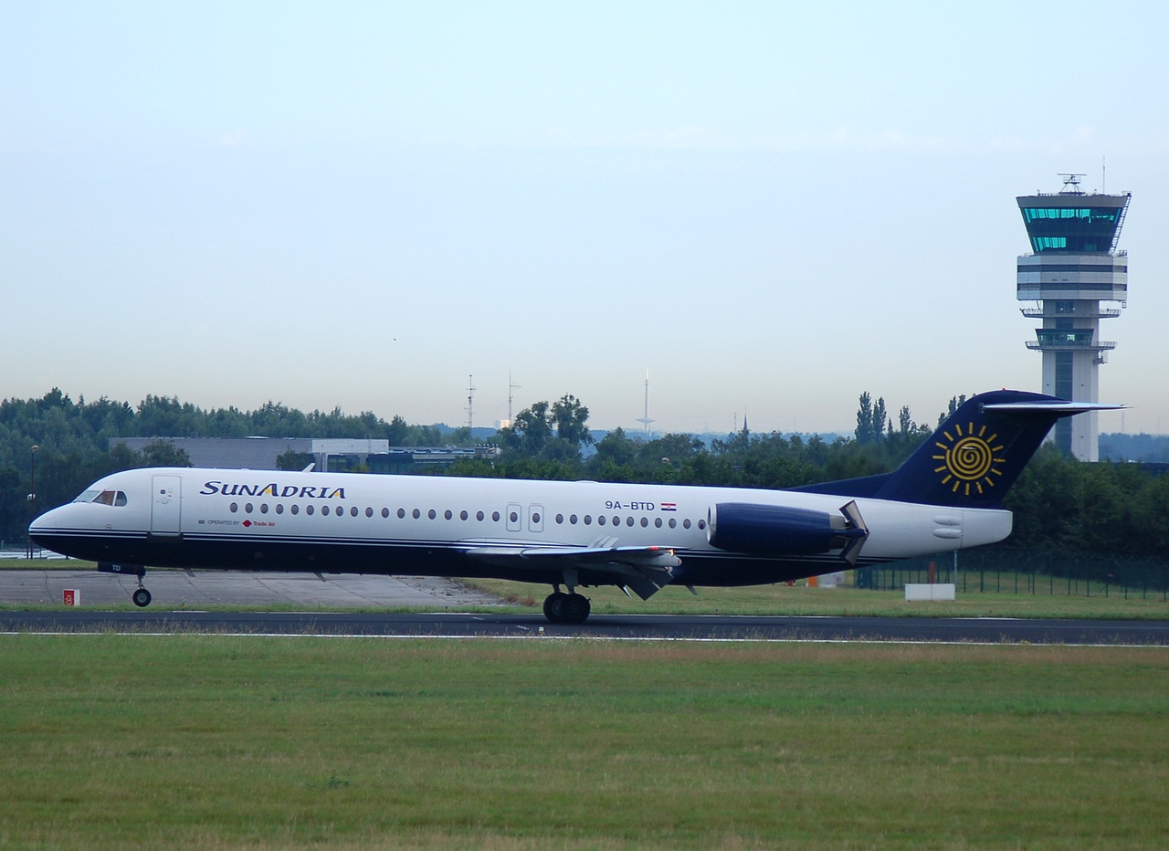9A-BTD - Fokker 100 - SunAdria Airlines - BRU - 18-07-2007