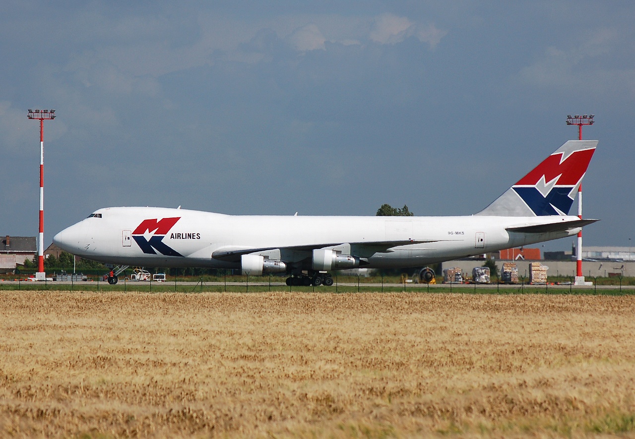 9G-MKS - 747-2B5F - MK Airlines - OST - 04-07-2007c
