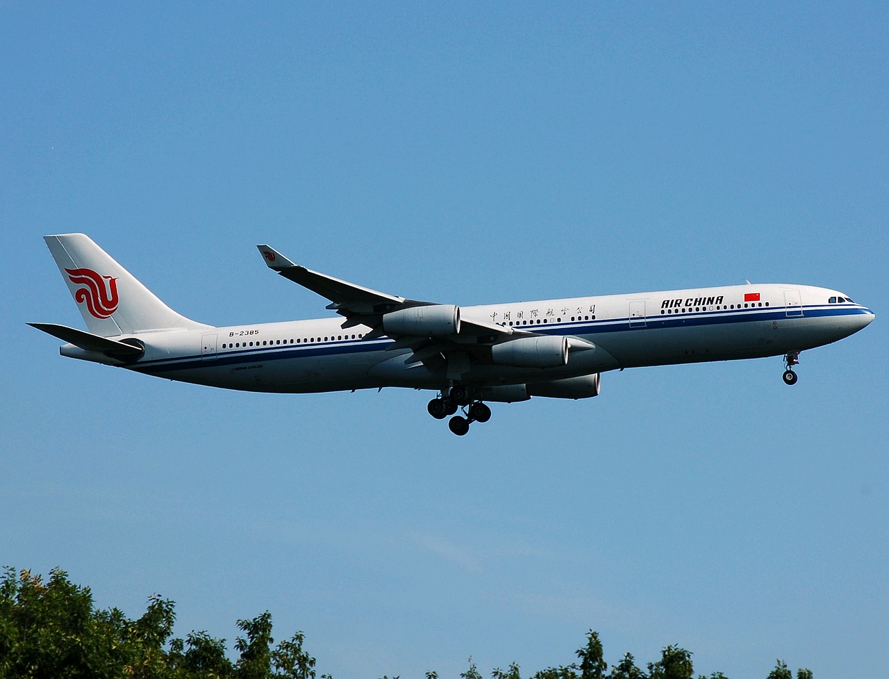 B-2385 - A340-313 - Air China - FRA - 21-05-2007