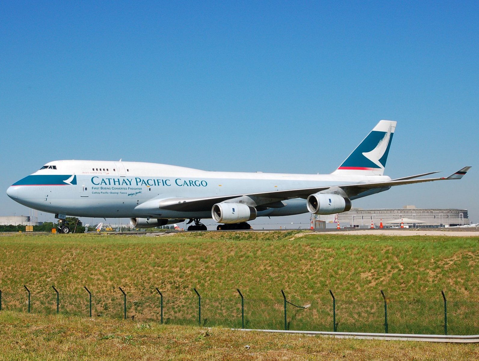 B-HOU - 747-467 - Cathay Pacific Airways - CDG - 05-08-2007