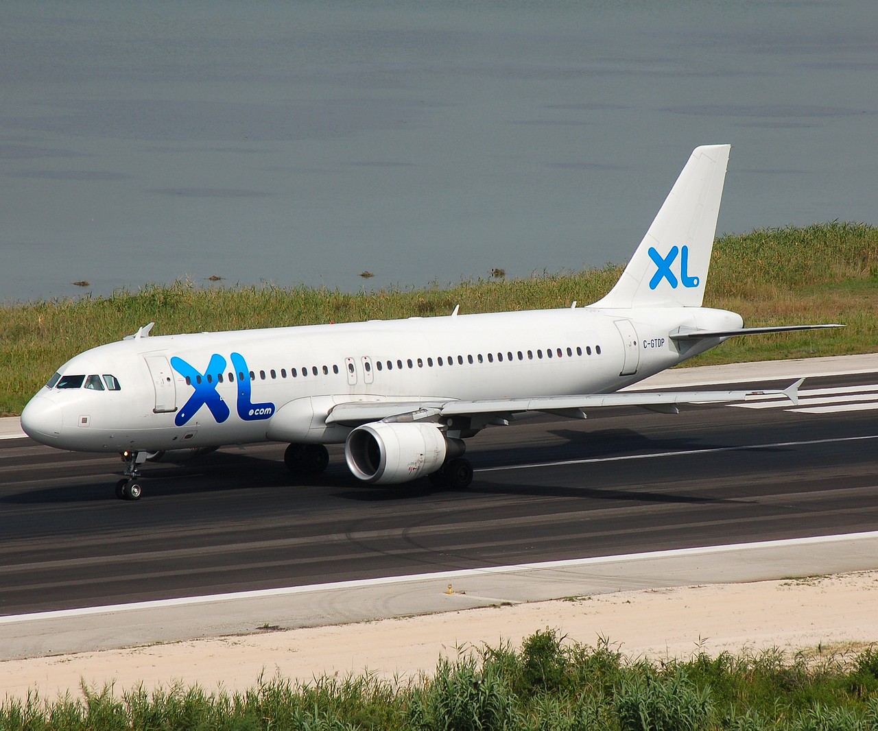 C-GTDP - A320-214 - XL Airways France - CFU - 26-06-2007b