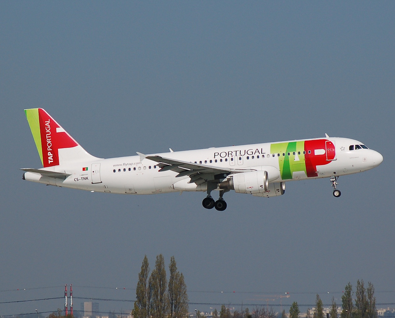 CS-TNK - A320-214 - TAP _ Air Portugal - ORY - 09-04-2007