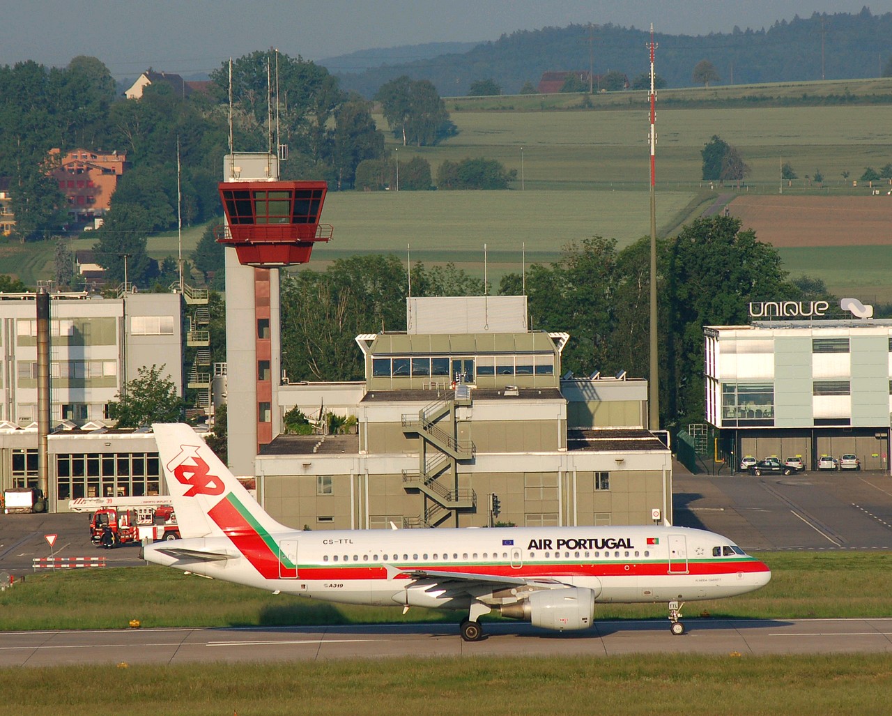 CS-TTL - A319-111 - TAP _ Air Portugal - ZRH - 24-05-2007