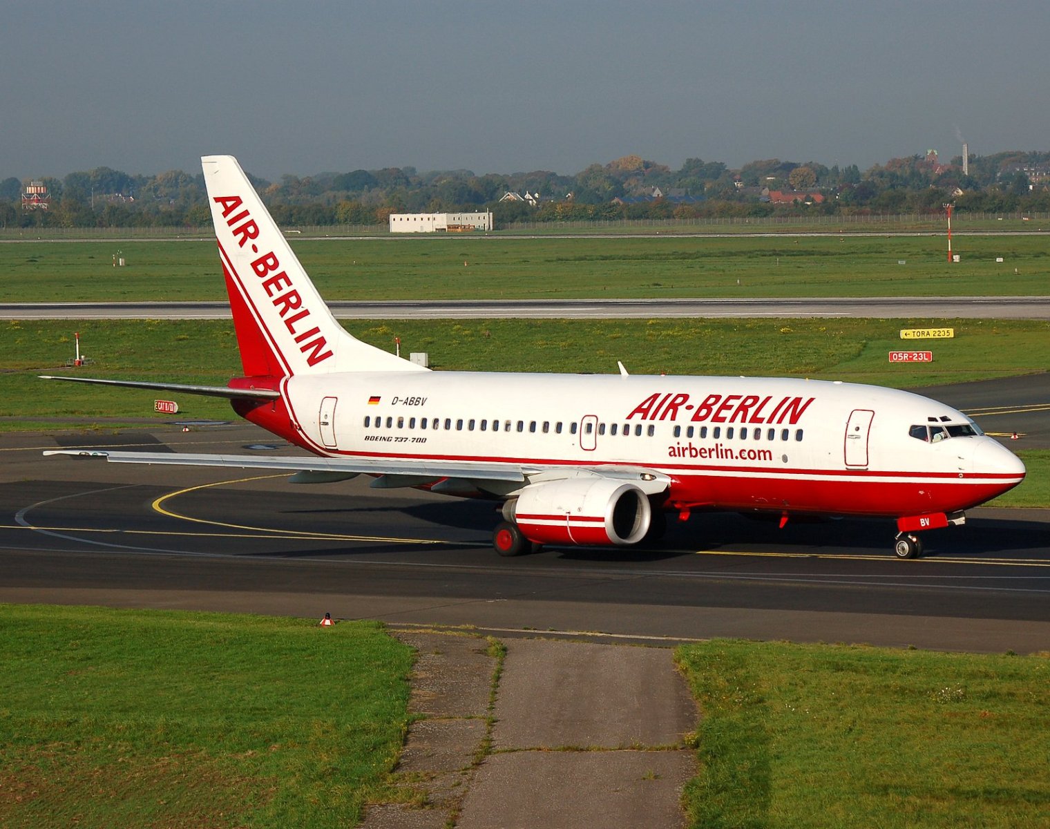 D-ABBV - 737-7Q8 - Air Berlin - DUS - 05-10-2007
