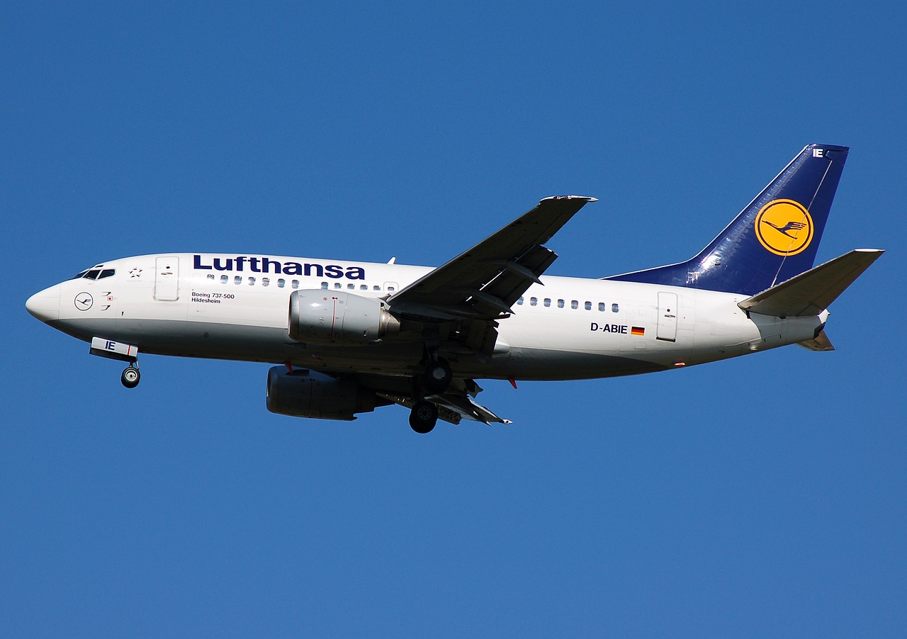 D-ABIE - 737-530 - Lufthansa - VIE - 10-08-2007
