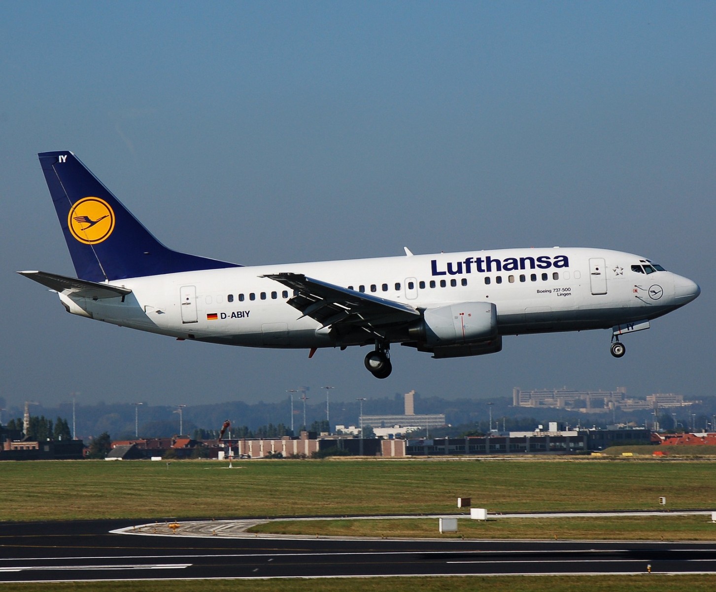 D-ABIY - 737-530 - Lufthansa - BRU - 06-10-2007