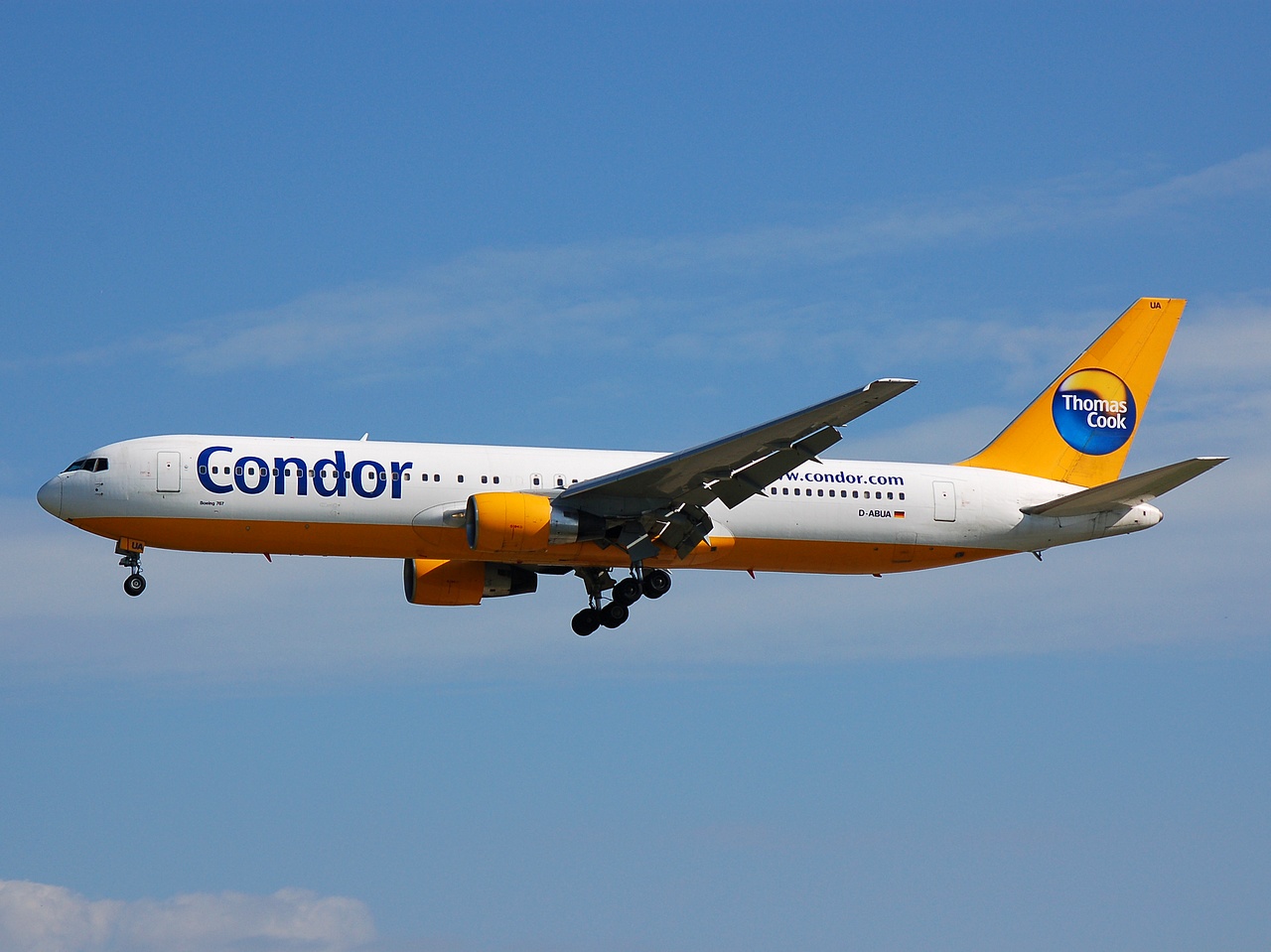 D-ABUA - 767-330(ER) - Condor - FRA - 08-07-2007
