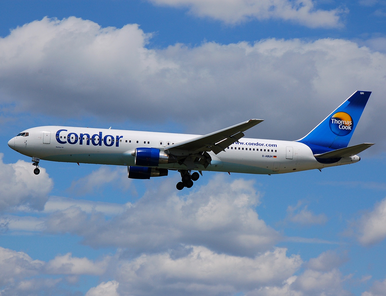 D-ABUH - 767-330(ER) - Condor - FRA - 07-07-2007