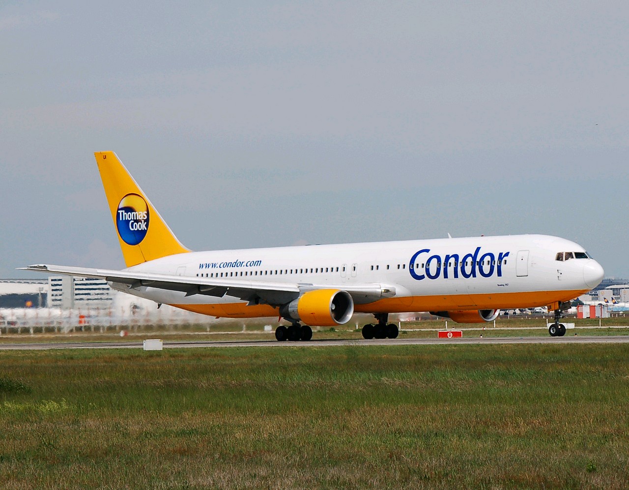 D-ABUI - 767-330(ER) - Condor - FRA - 20-05-2007