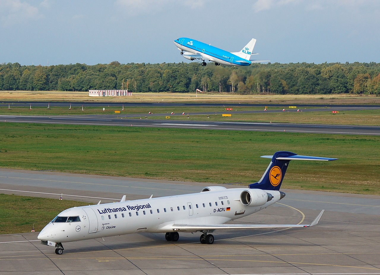 D-ACPJ - CRJ-701ER - Lufthansa Cityline - TXL - 30-09-2007