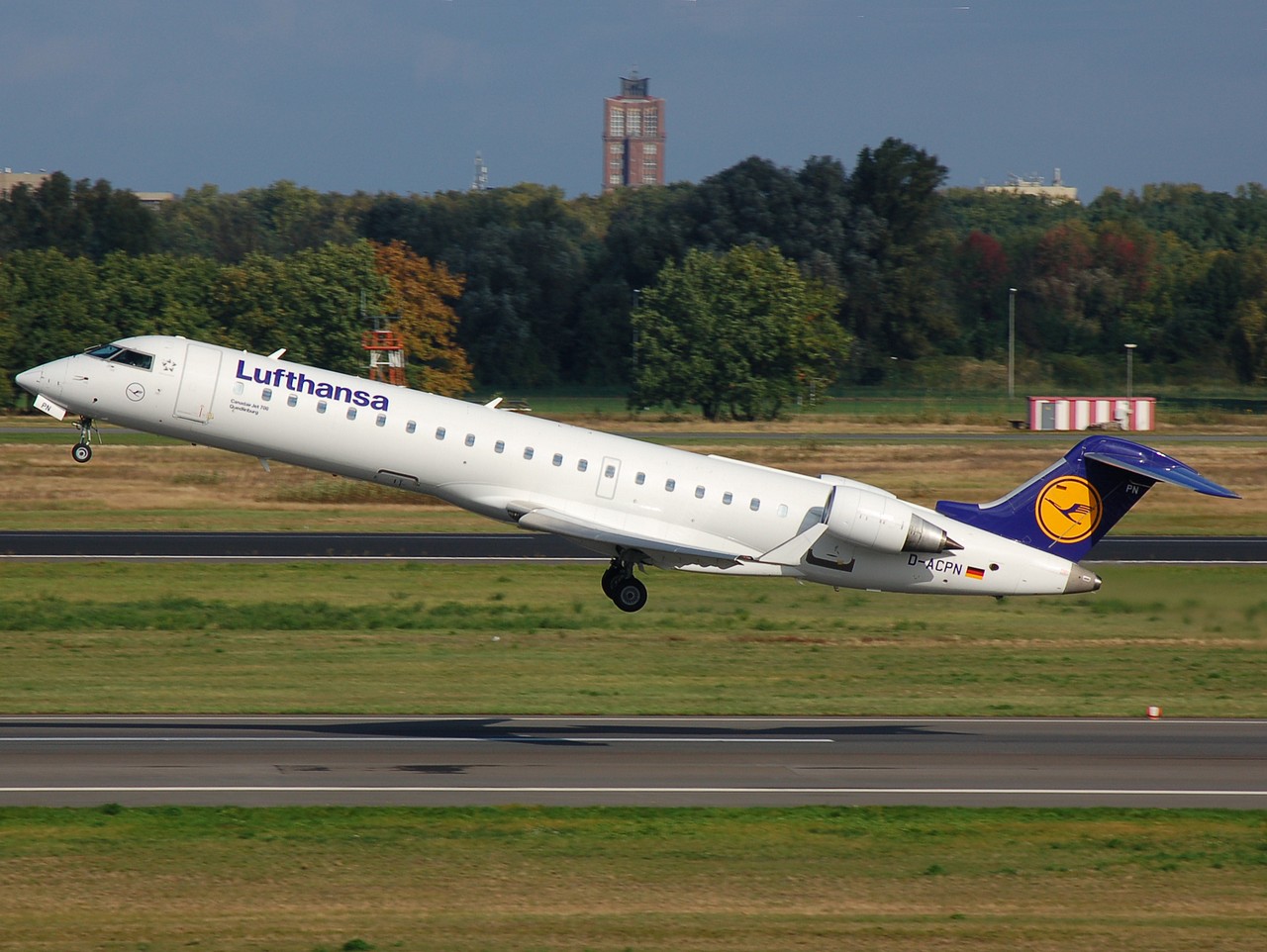D-ACPN - CRJ-550 - Lufthansa Cityline - TXL - 30-09-2007