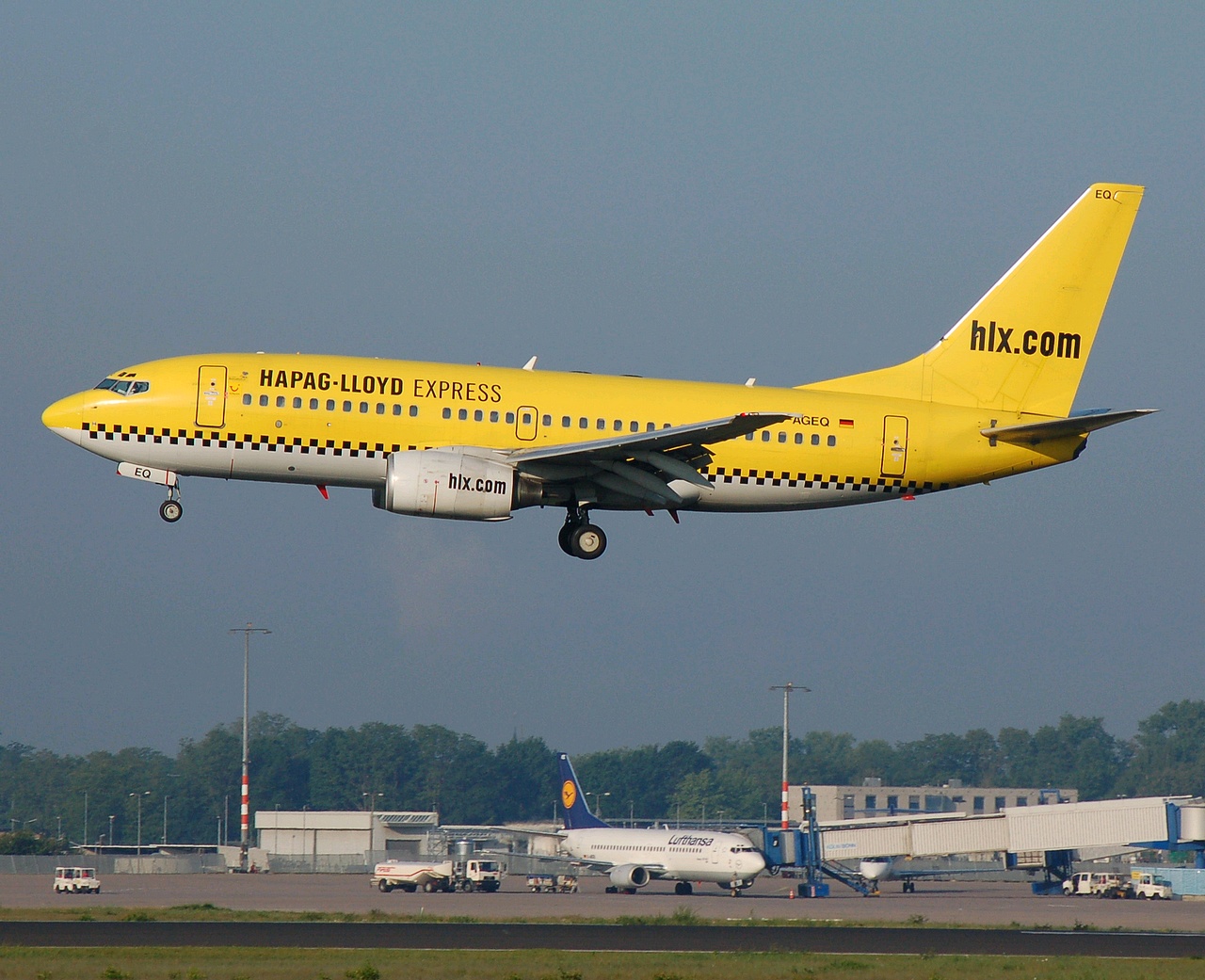 D-AGEQ - 737-75B - Hapag-Lloyd Express - CGN - 18-05-2007