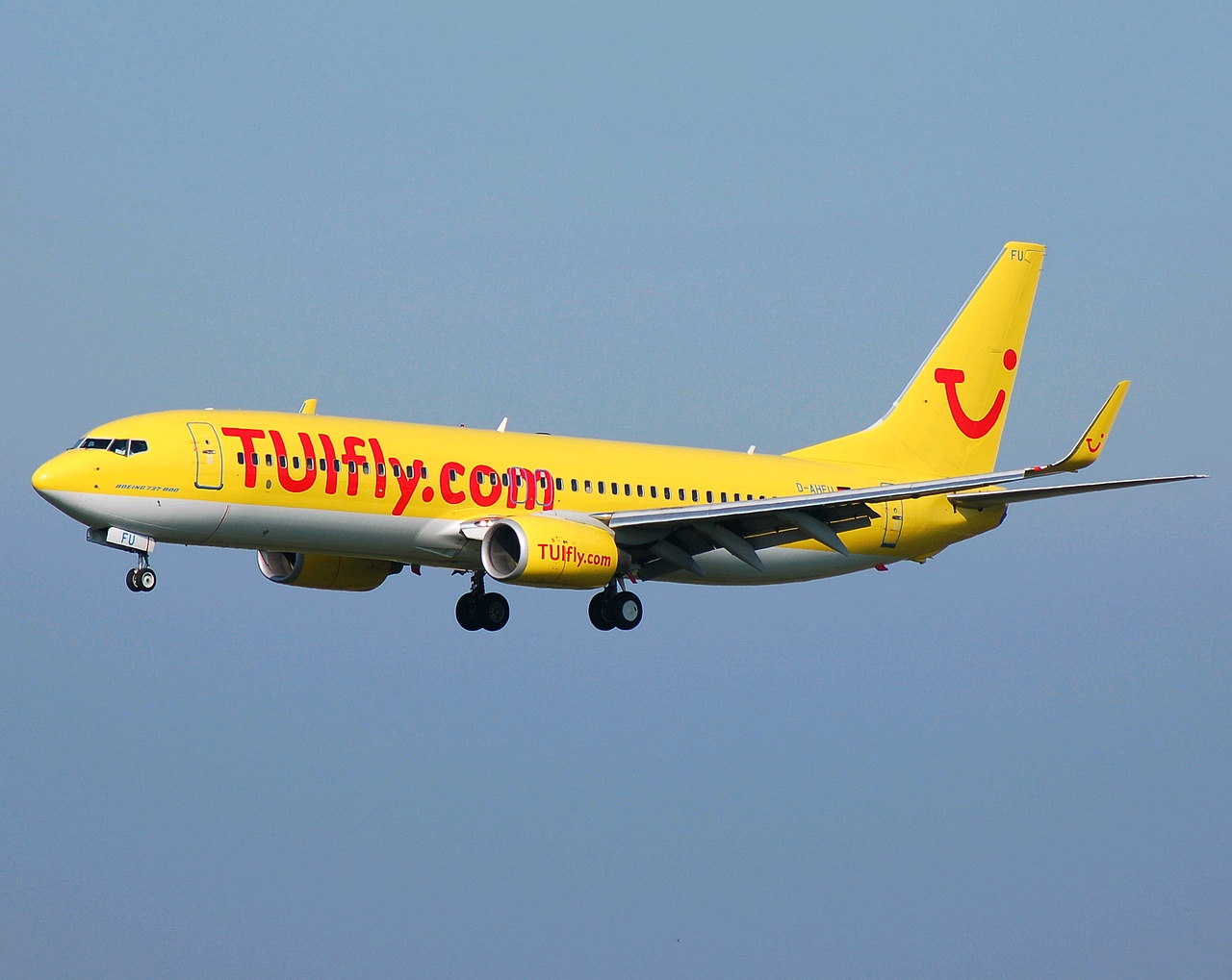 D-AHEU - 737-8K5(WL) - TUIfly - CGN - 18-05-2007