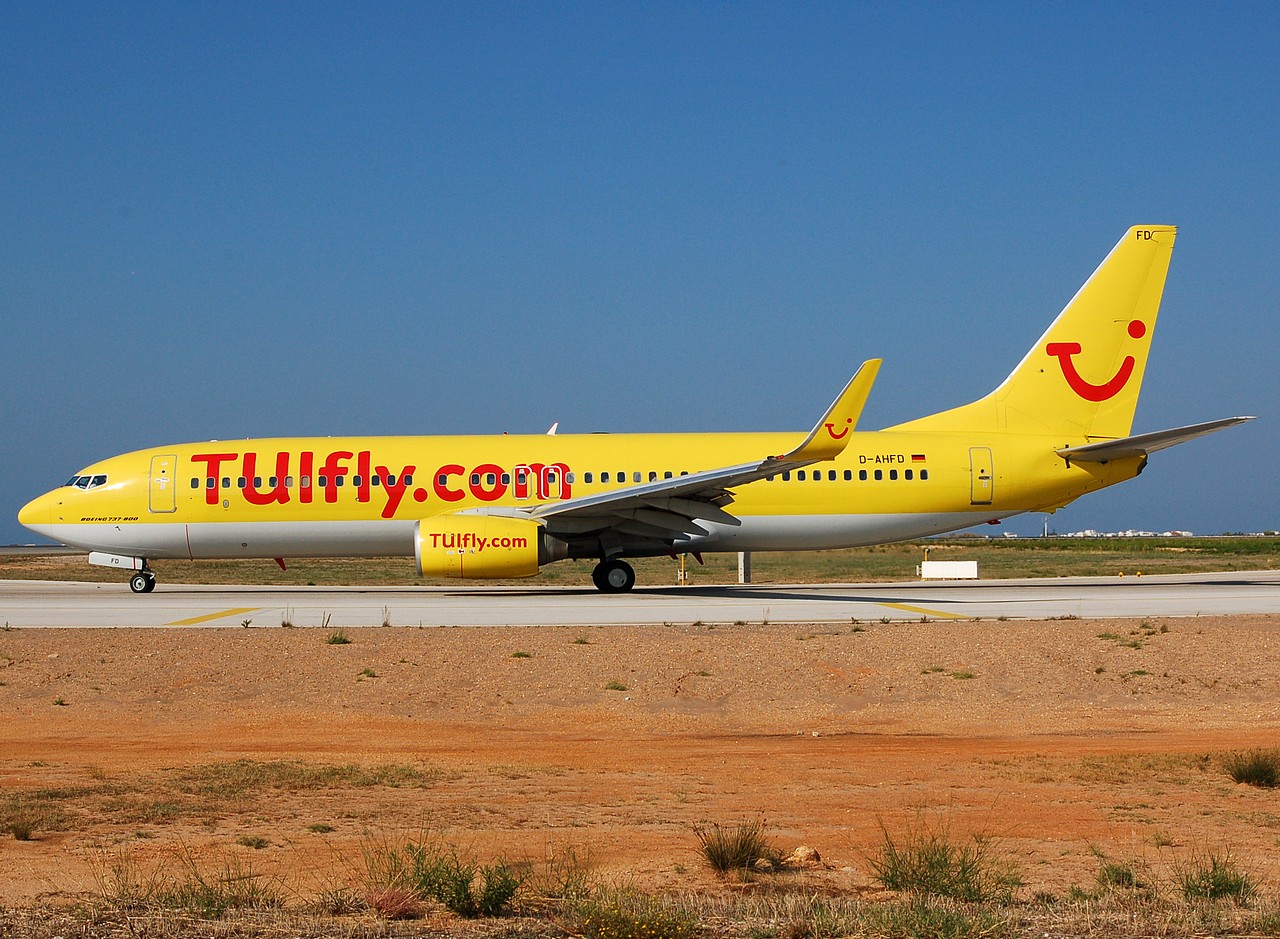 D-AHFD - 737-8K5(WL) - TUIfly - FAO - 02-09-2007