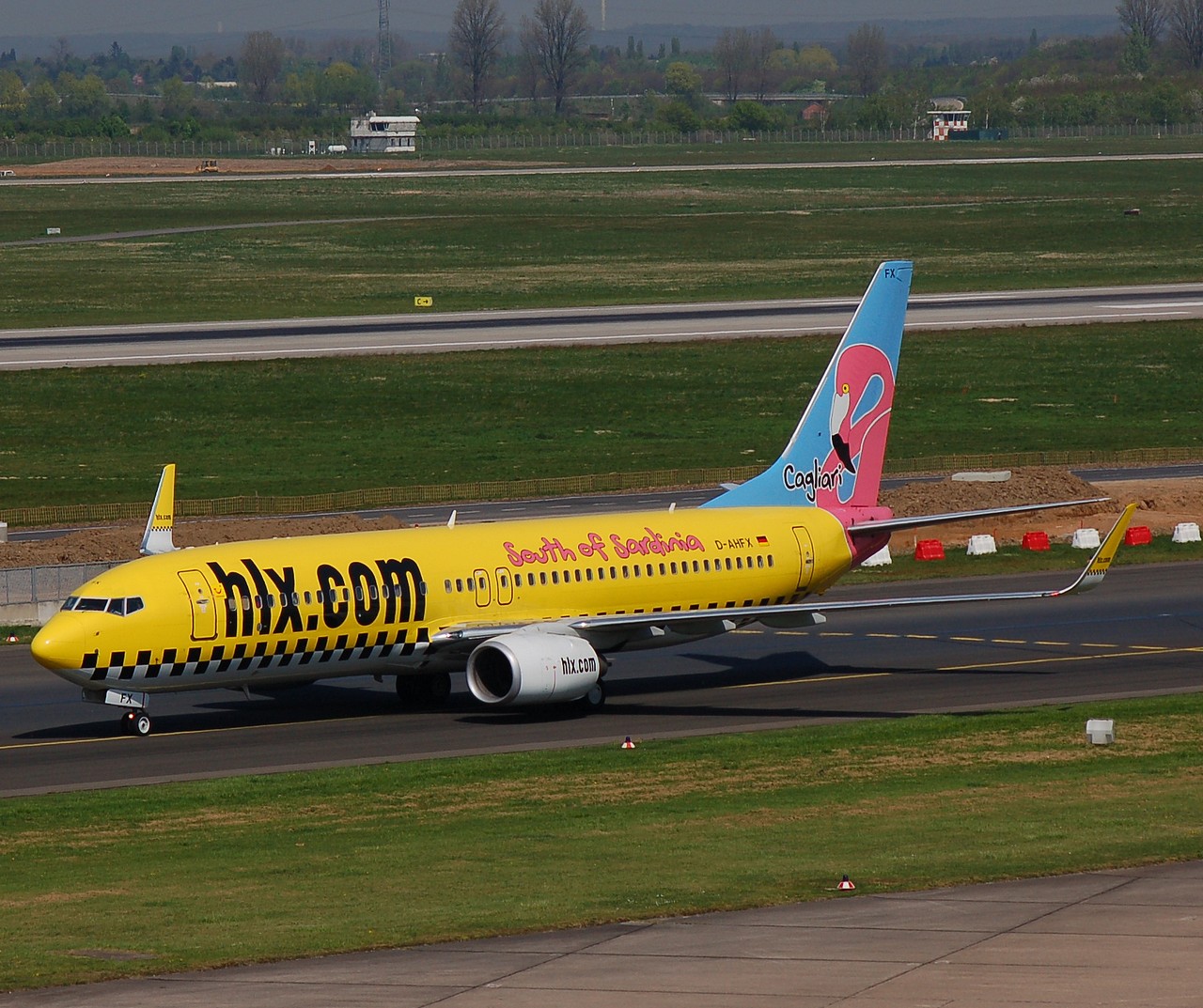 D-AHFX - 737-8K5(WL) - Hapag-Lloyd Express - DUS - 14-04-2007b
