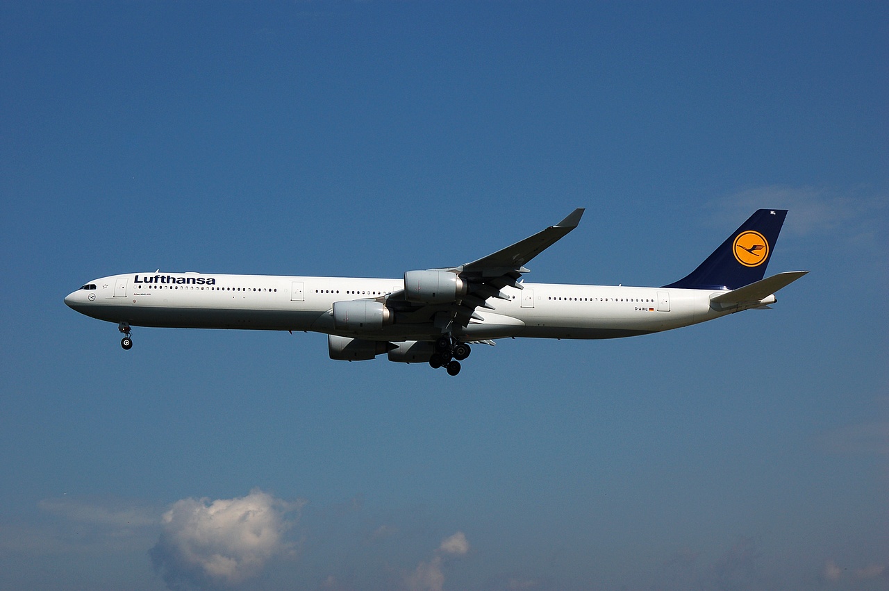 D-AIHL - A340-642 - Lufthansa - FRA - 22-05-2007