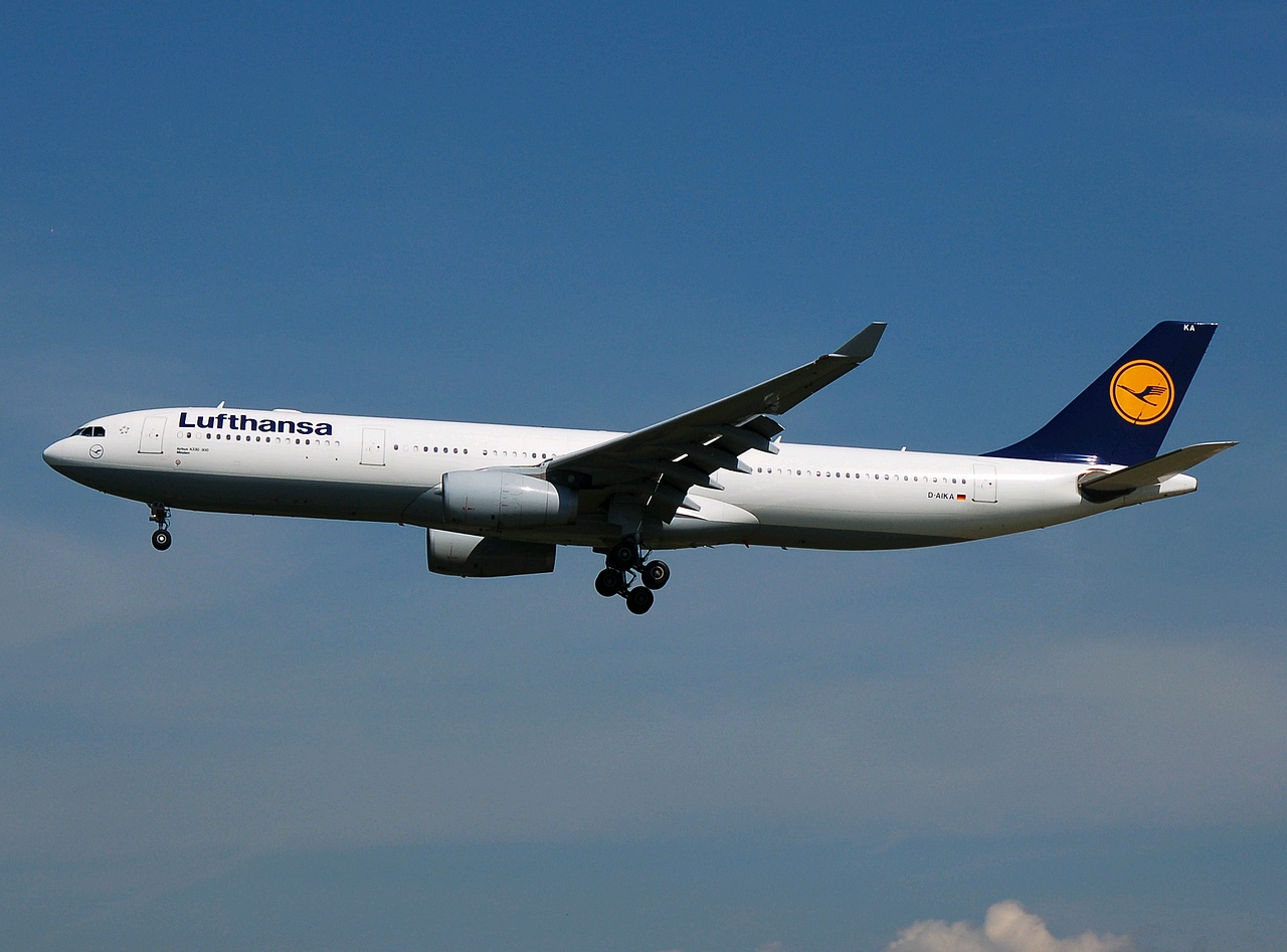 D-AIKA - A330-343 - Lufthansa - FRA - 21-05-2007