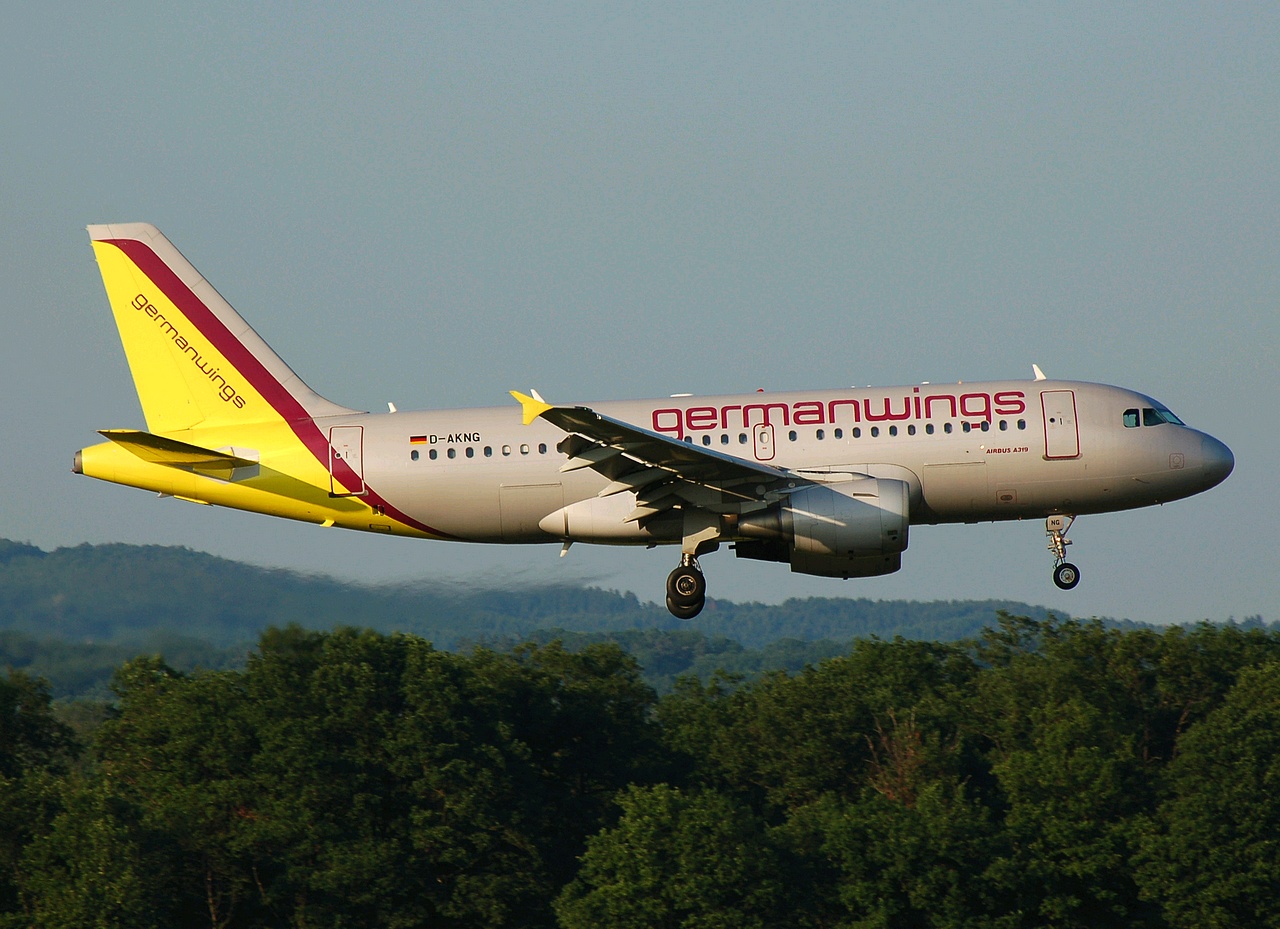 D-AKNG - A319-112 - Germanwings - CGN - 18-05-2007