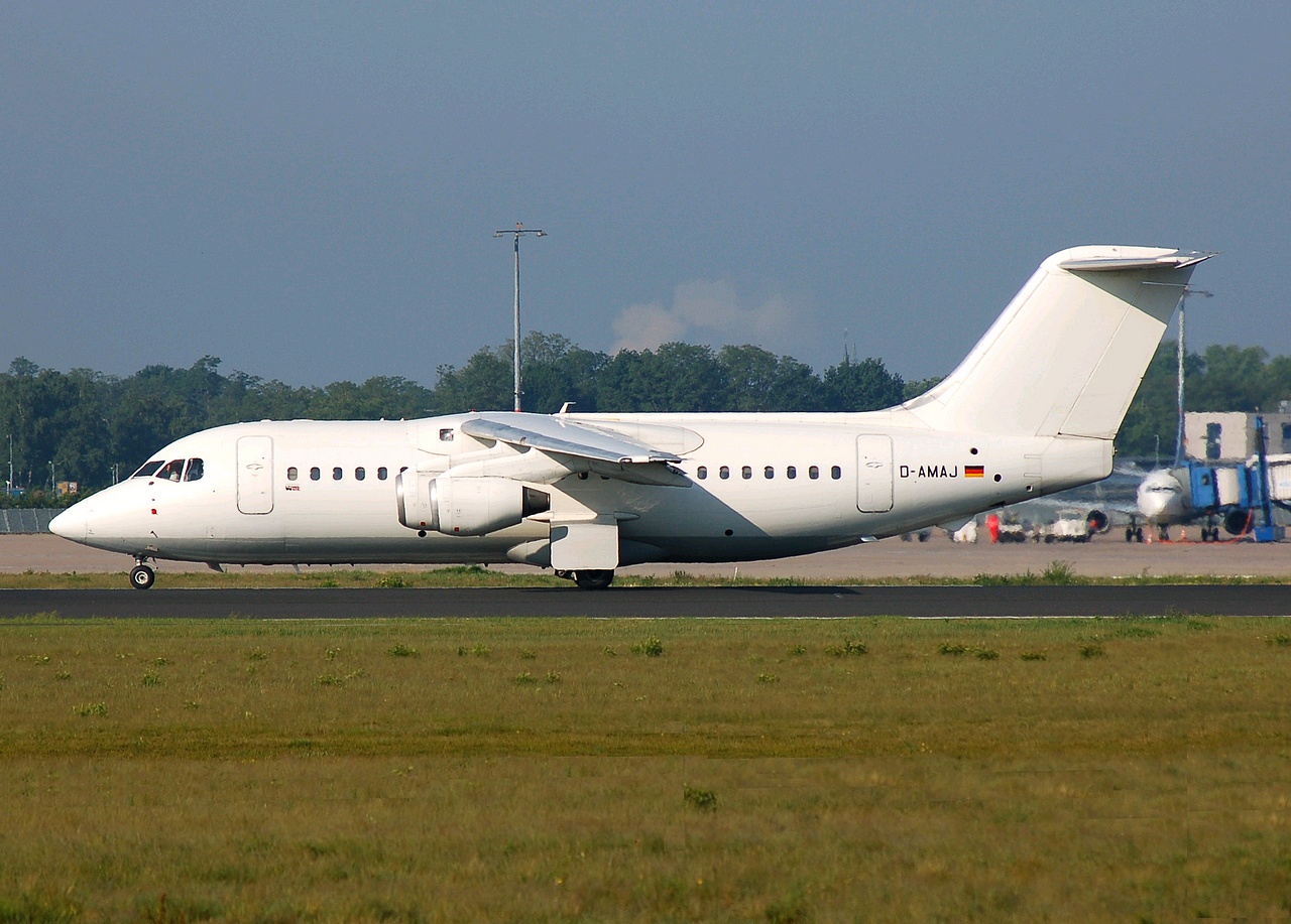 D-AMAJ - BAe 146-200 - WDL Aviation - CGN - 18-05-2007