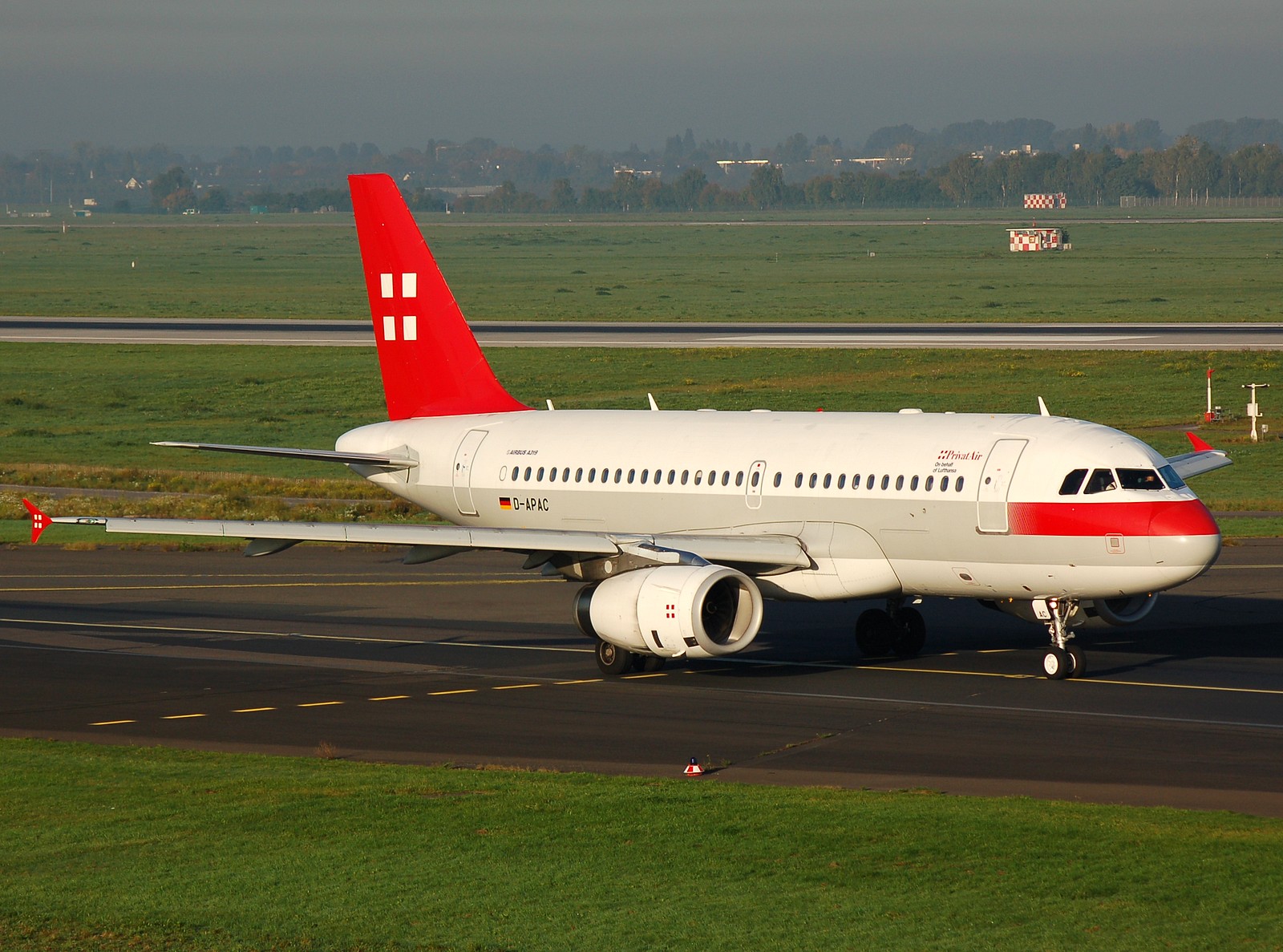 D-APAC - A319-132LR - PrivatAir - DUS - 05-10-2007