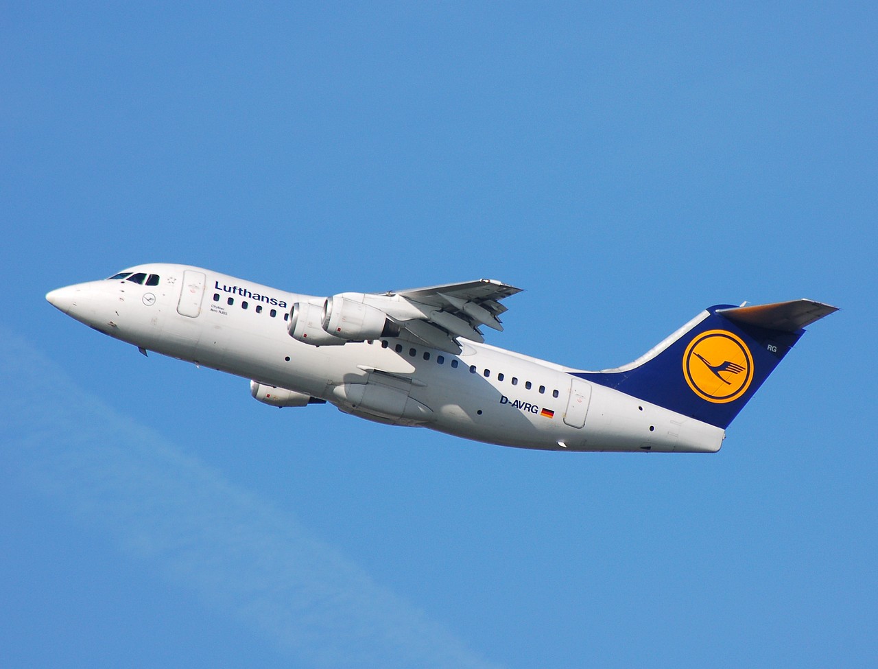 D-AVRG - RJ85 - Lufthansa Cityline - BRU - 11-03-2007