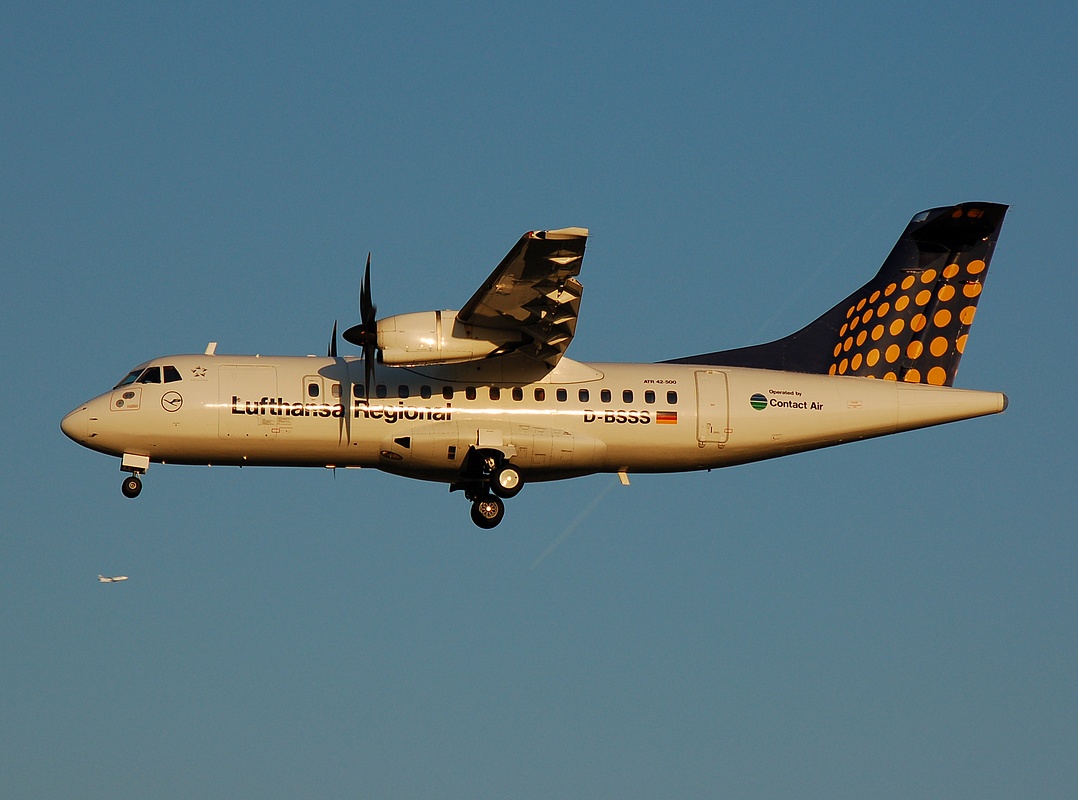 D-BSSS - ATR 42-500 - Lufthansa Regional - BRU - 20-04-2007