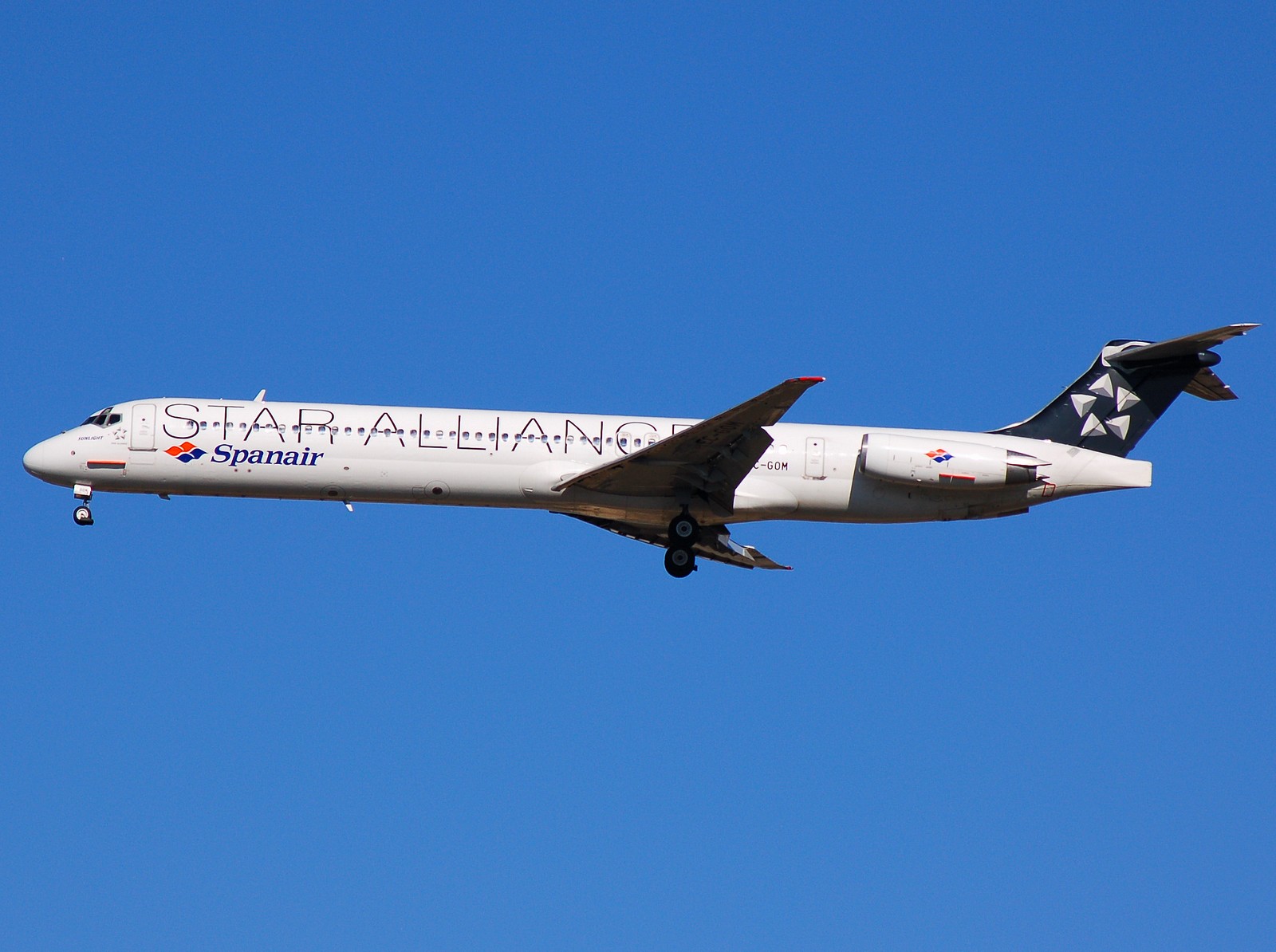 EC-GOM - MD-83 - Spanair - MAD - 09-10-2007