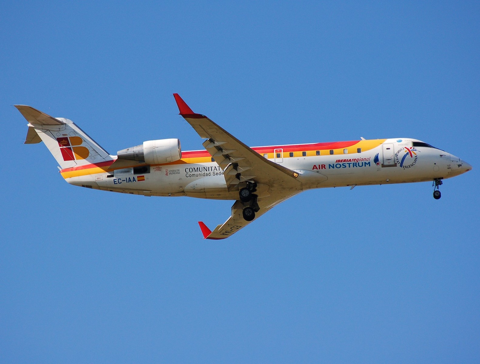 EC-IAA - CRJ-200ER - Iberia Regional - CDG - 04-08-2007
