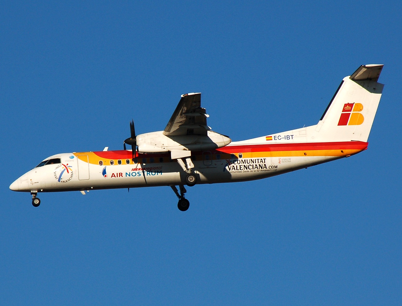 EC-IBT - DHC-8-315 - Iberia Regional - MAD - 09-10-2007