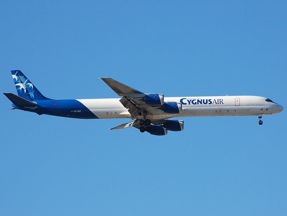 EC-IGZ - DC-8-63CF - Cygnus Air - MAD - 09-10-2007