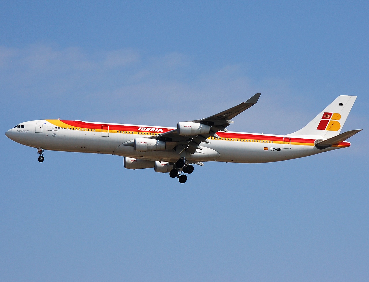 EC-IIH - A340-313 - Iberia - MAD - 08-10-2007