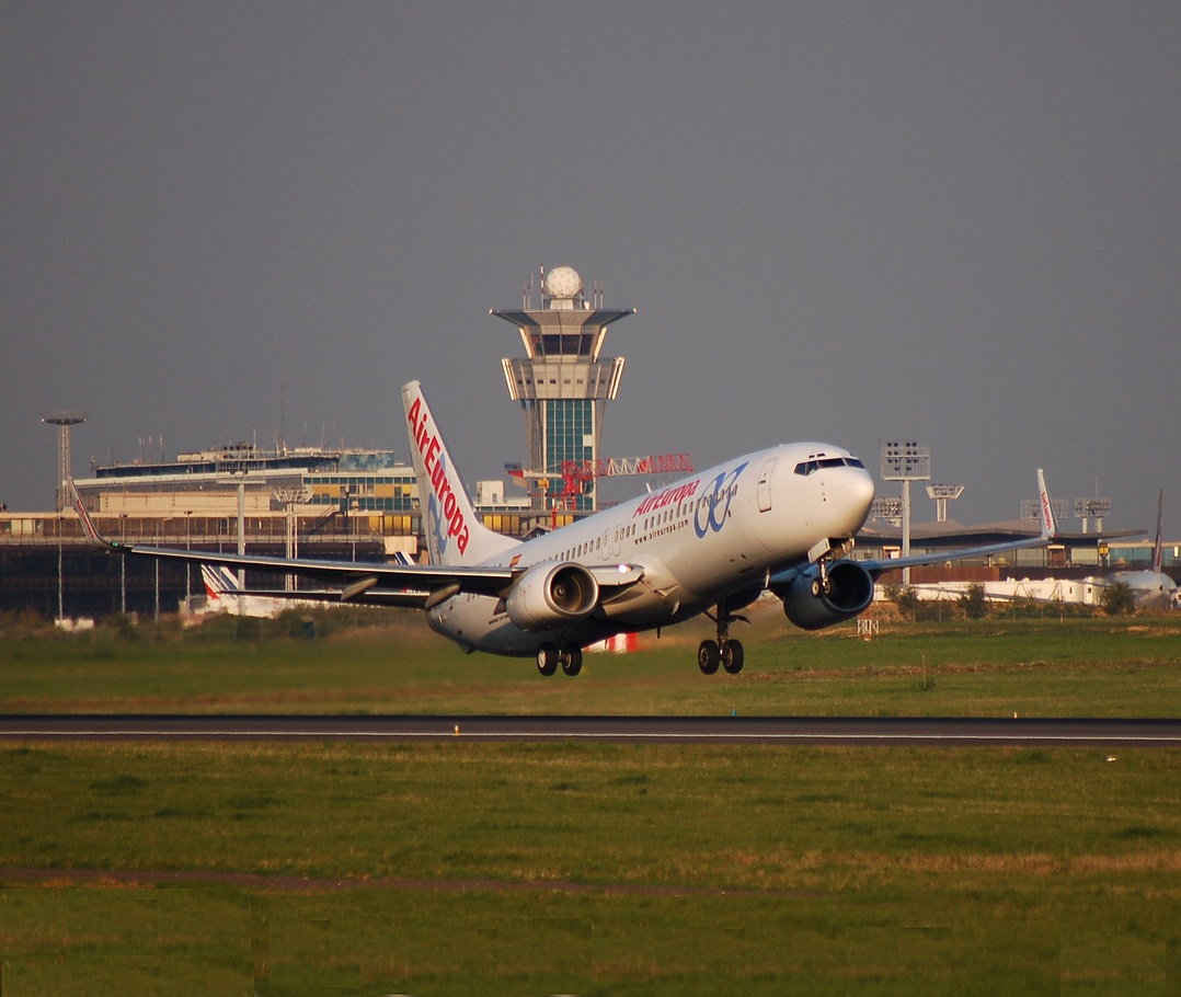 EC-III - 737-86Q(WL) - Air Europa - ORY - 09-04-2007