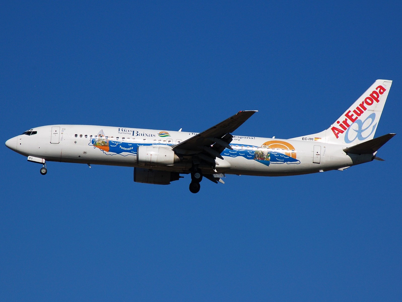 EC-IYI - 737-883(WL) - Air Europa - MAD - 09-10-2007