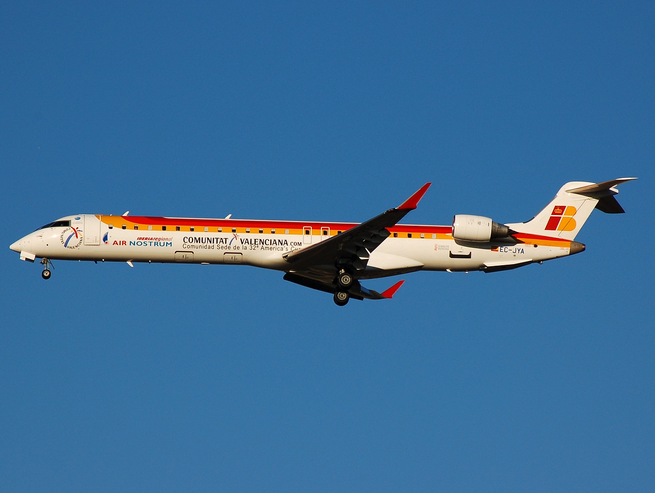 EC-JYA - CRJ-900ER - Iberia regional - MAD - 09-10-2007