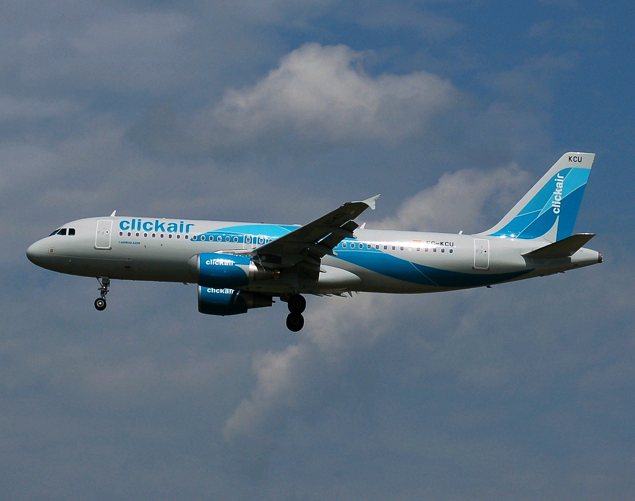 EC-KCU - A320-216 - Clickair - FRA - 22-05-2007