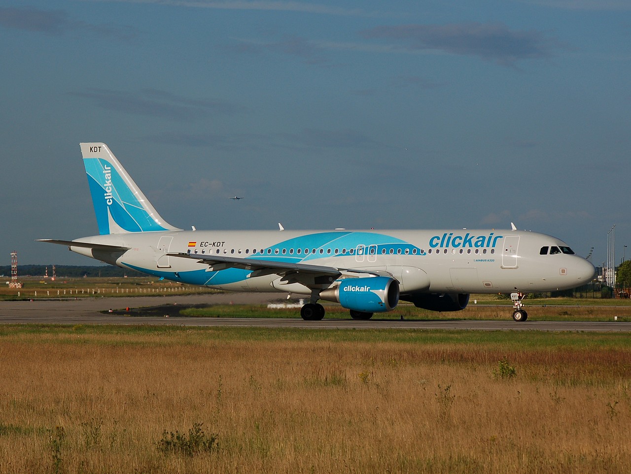 EC-KDT - A320-216 - Clickair - FRA - 07-07-2007