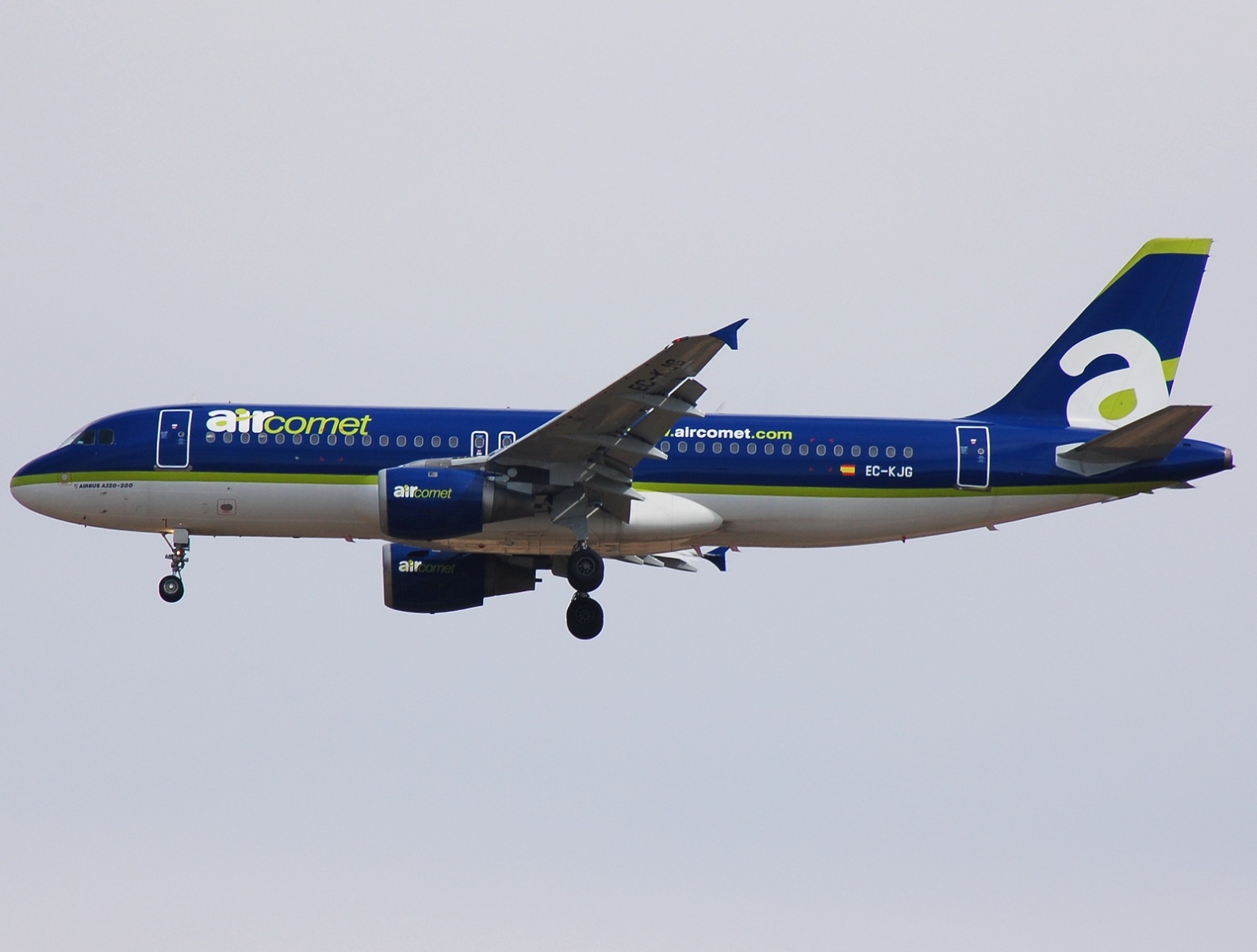 EC-KJG - A320-211 - Air Comet - MAD - 07-10-2007
