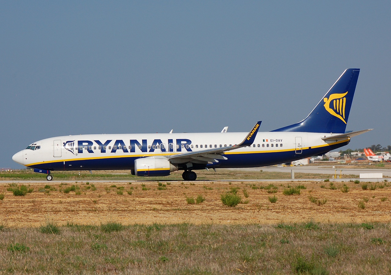 EI-DAV - 737-8AS(WL) - Ryanair - FAO - 02-09-2007