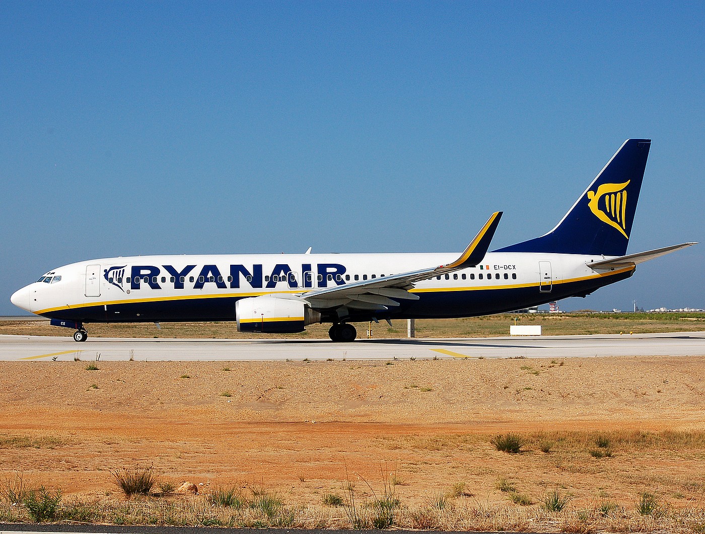 EI-DCX - 737-8AS(WL) - Ryanair - FAO - 31-08-2007