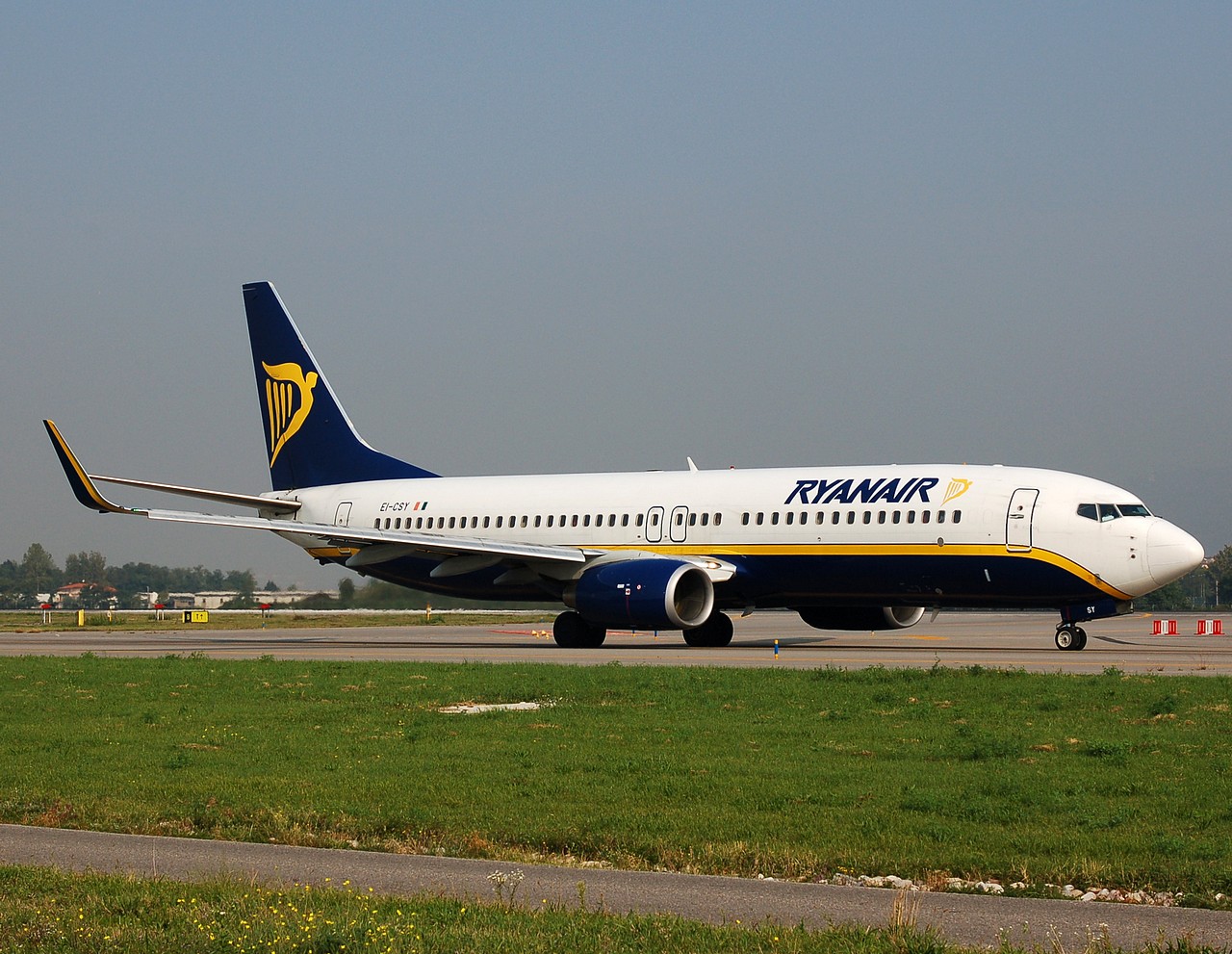 EI-DCY - 737-8AS(WL) - Ryanair - BGY - 25-09-2007