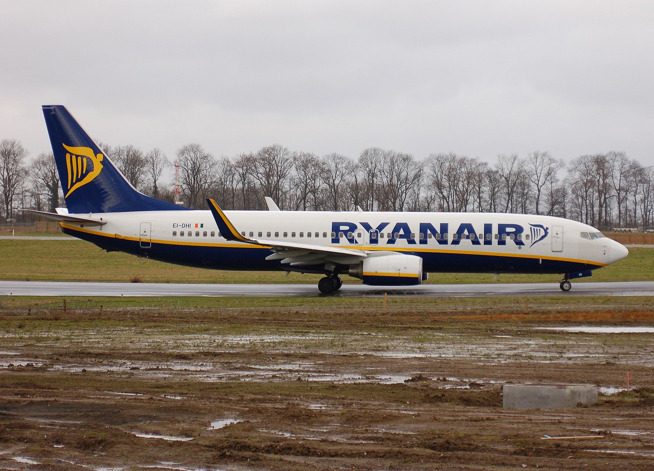 EI-DHI - 737-8AS(WL) - Ryanair - CRL - 11-02-2007