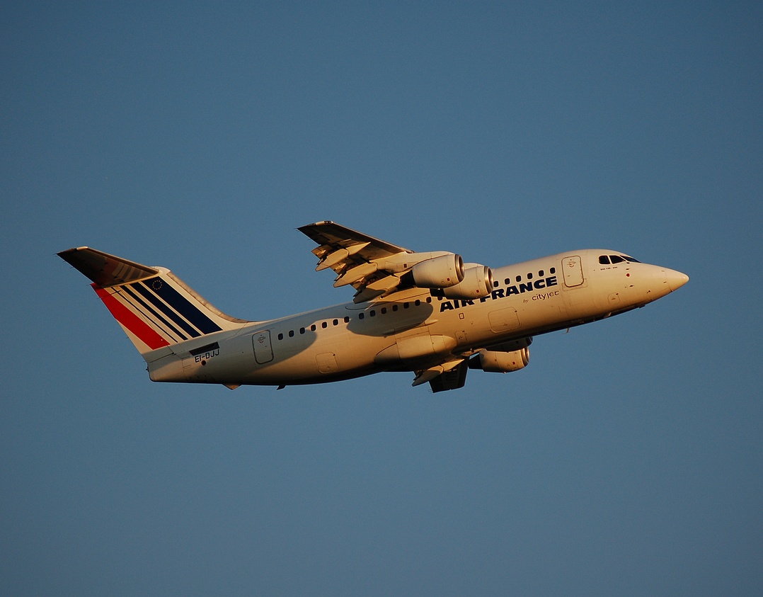 EI-DJJ - BAe 146-200 - Air France - ORY - 09-04-2007