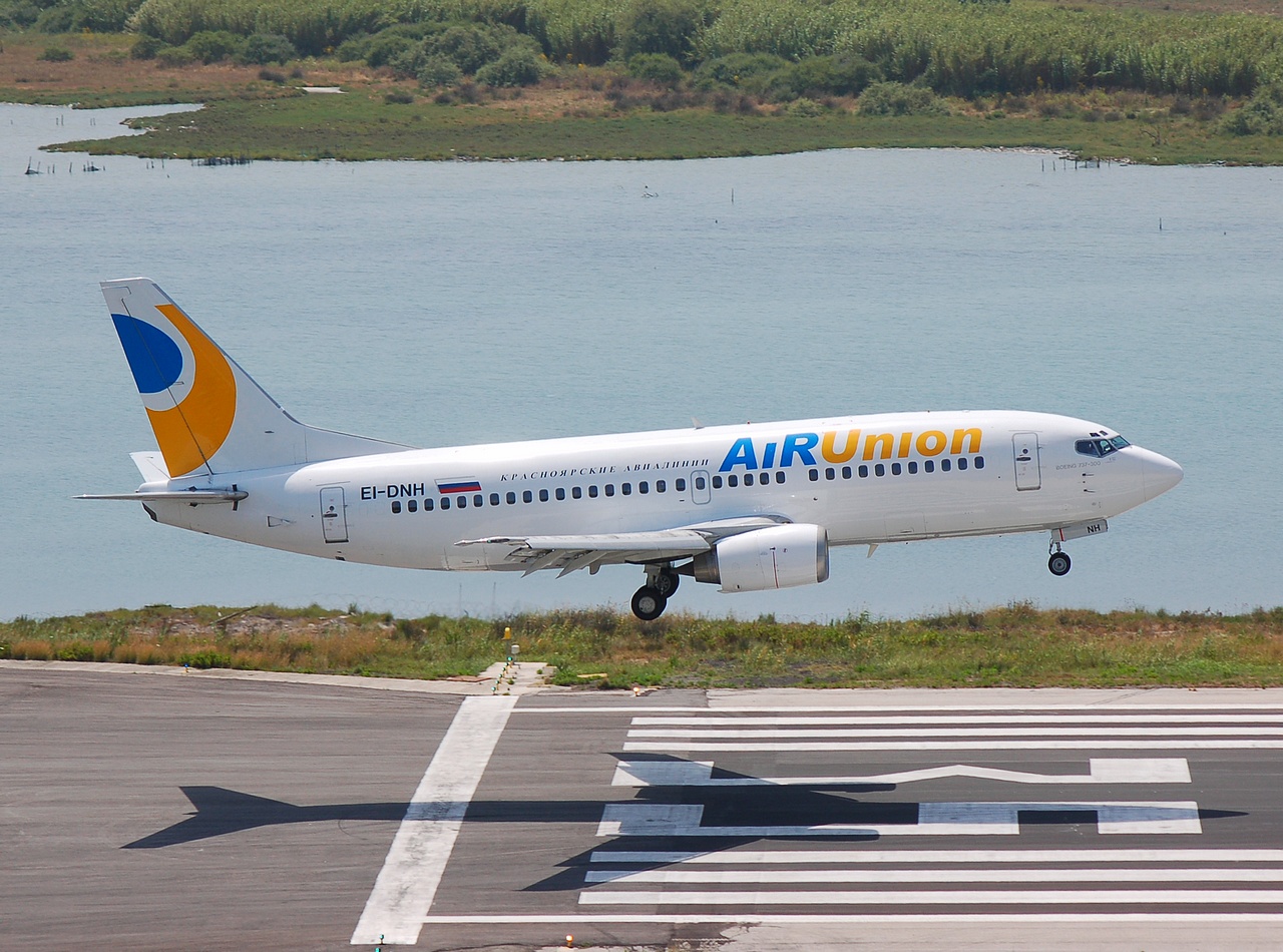 EI-DNH - 737-3Y5 - Air Union - CFU - 27-06-2007