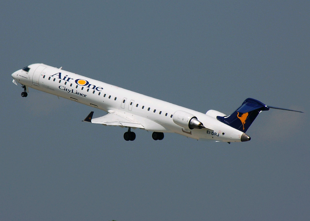 EI-DRJ - CRJ-900ER - Air One CityLiner - ZRH - 24-05-2007