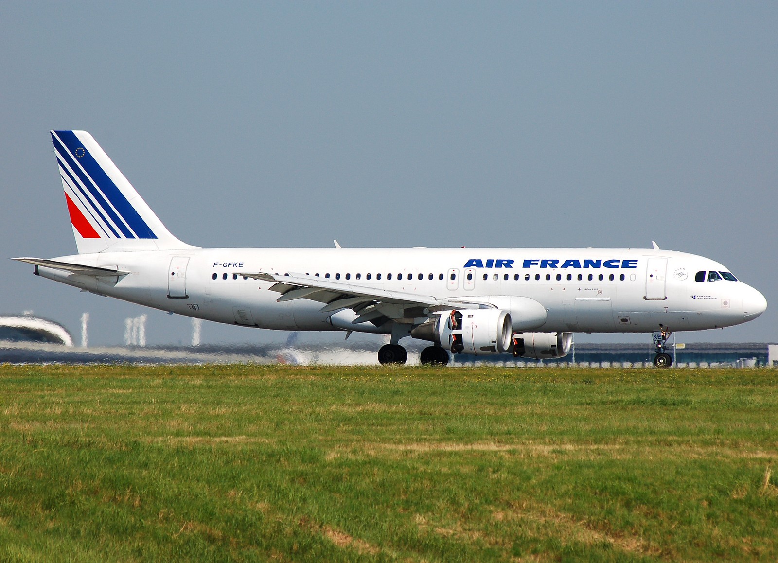 F-GFKE - A320-111 - Air France - CDG - 04-08-2007