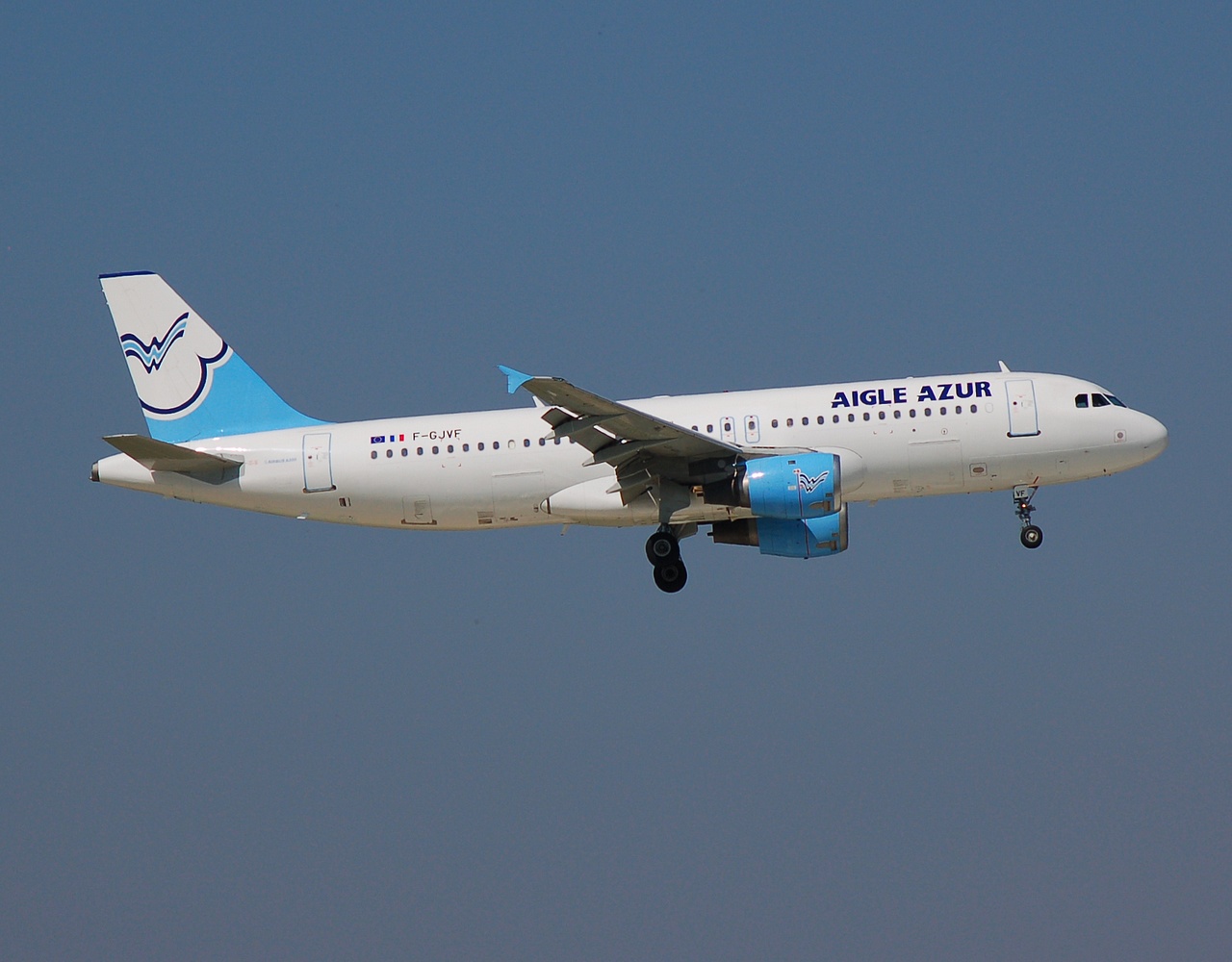 F-GJVF - A320-211 - Aigle Azur - ORY - 09-04-2007